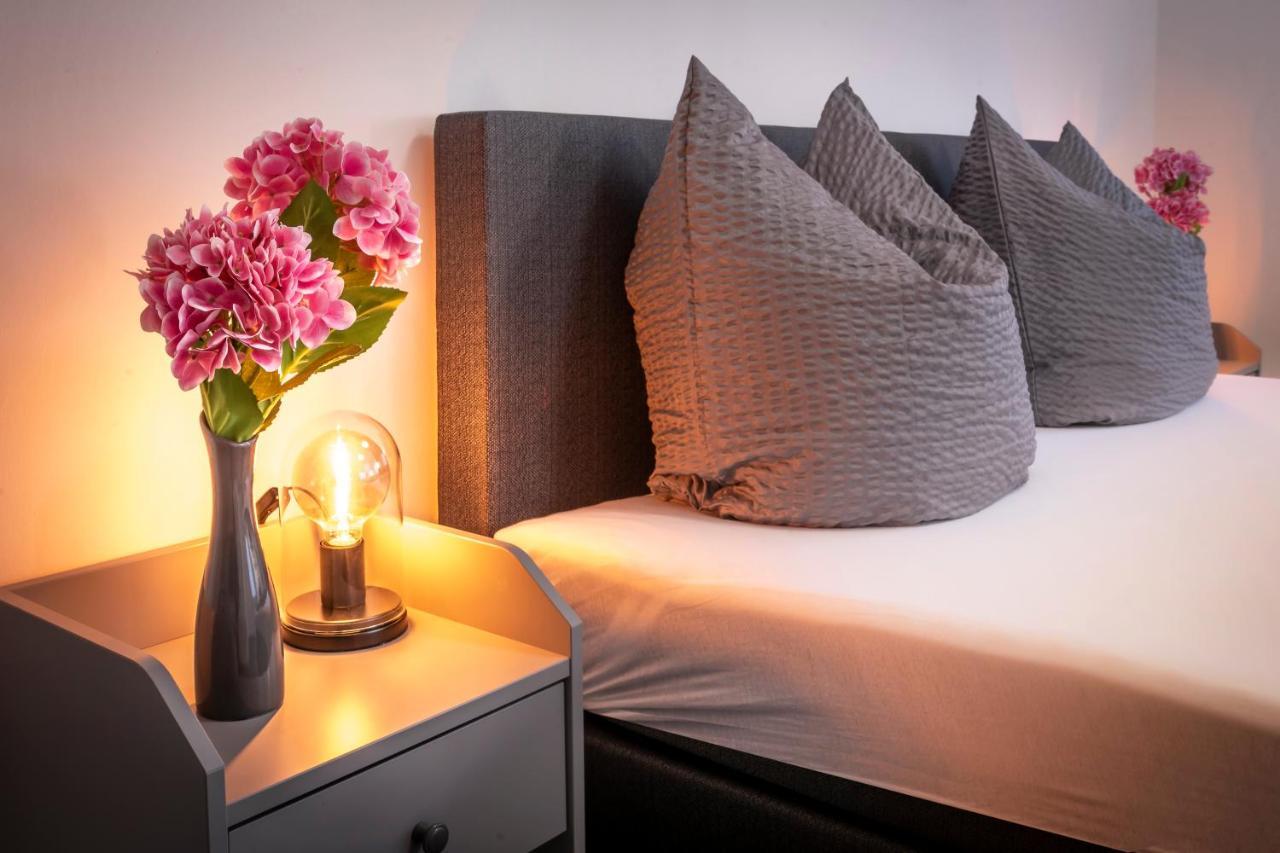 Komfortable Ferienwohnung In Halle Halle  Ngoại thất bức ảnh