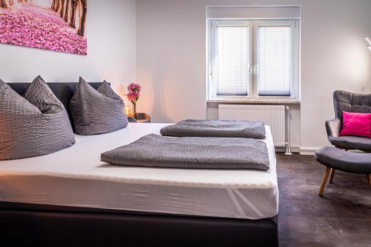 Komfortable Ferienwohnung In Halle Halle  Ngoại thất bức ảnh