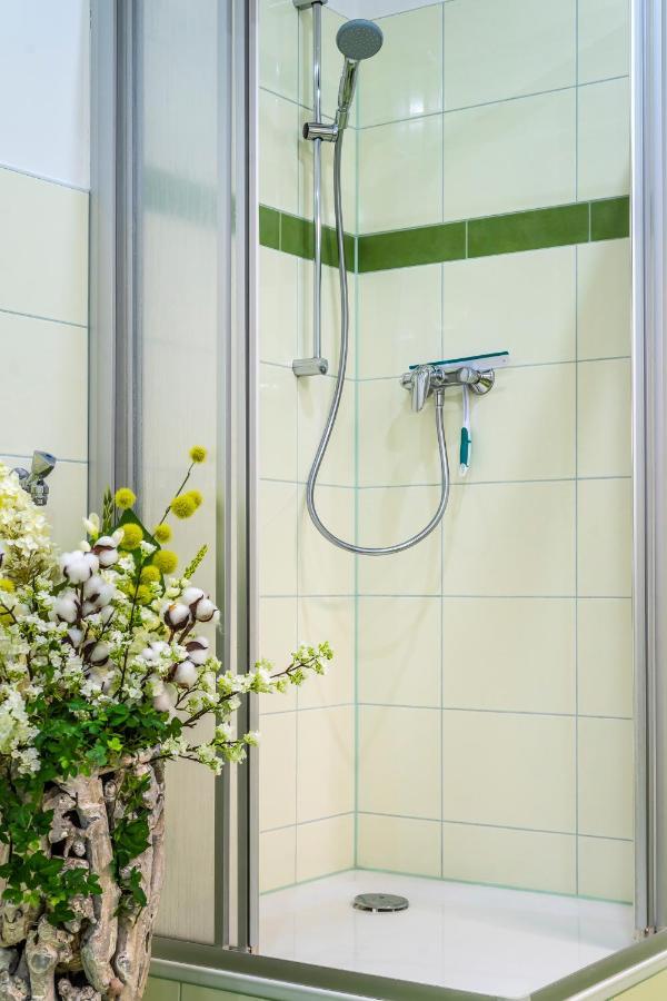Komfortable Ferienwohnung In Halle Halle  Ngoại thất bức ảnh